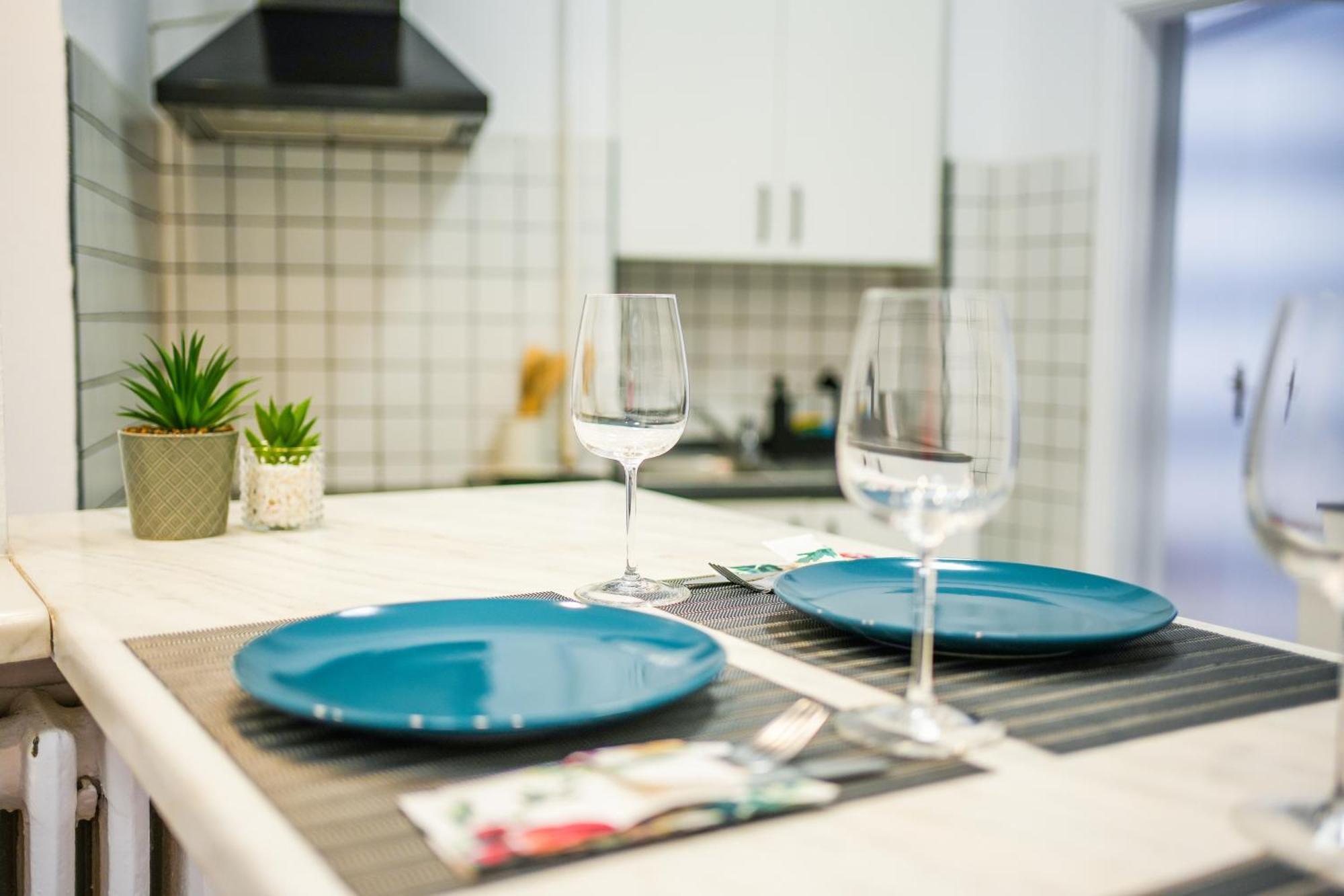 Ultracentral Golden Gatehouse 3 Bdrm Bukarest Kültér fotó